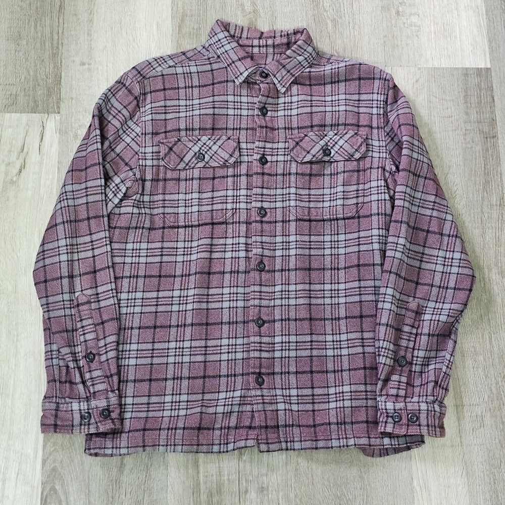 Patagonia Men's Organic Cotton Button Up Plaid Flannel Shirt Sz Small Red Hiking